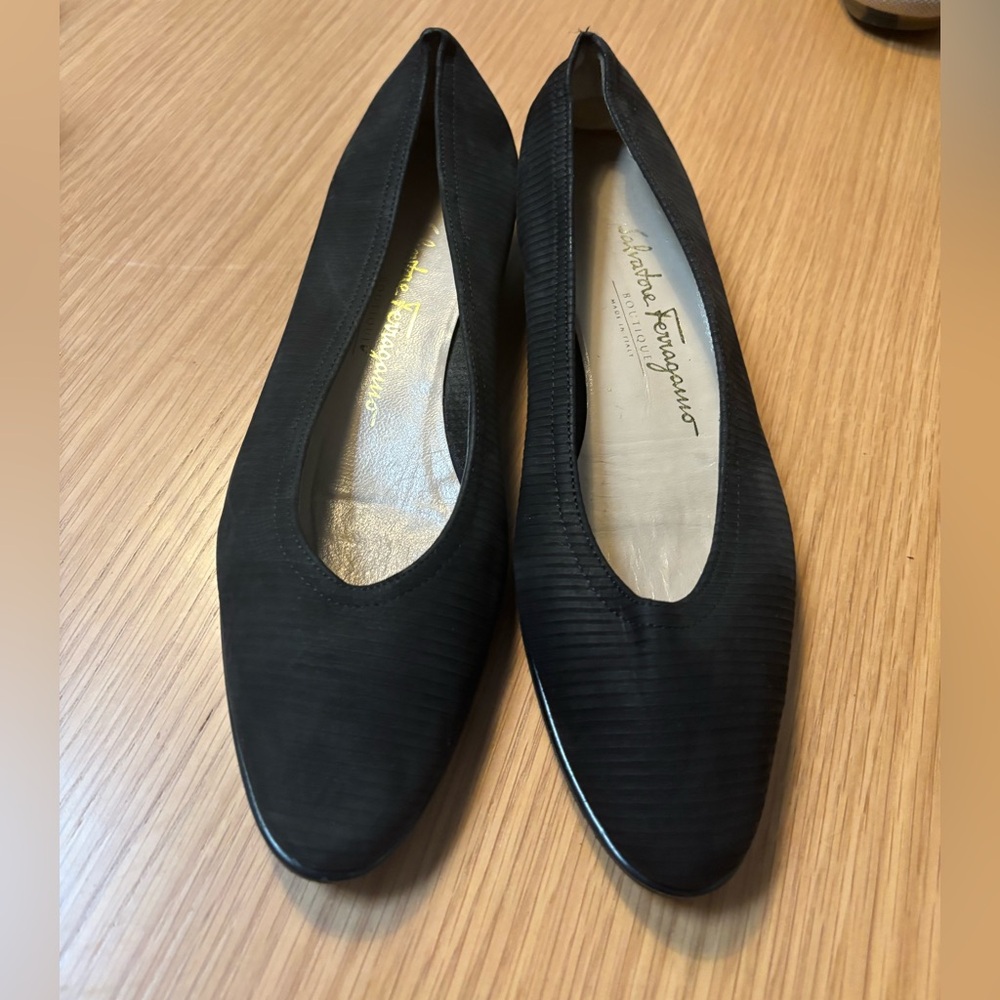 Salvatore Ferragamo Black Ribbed Ballet Flats